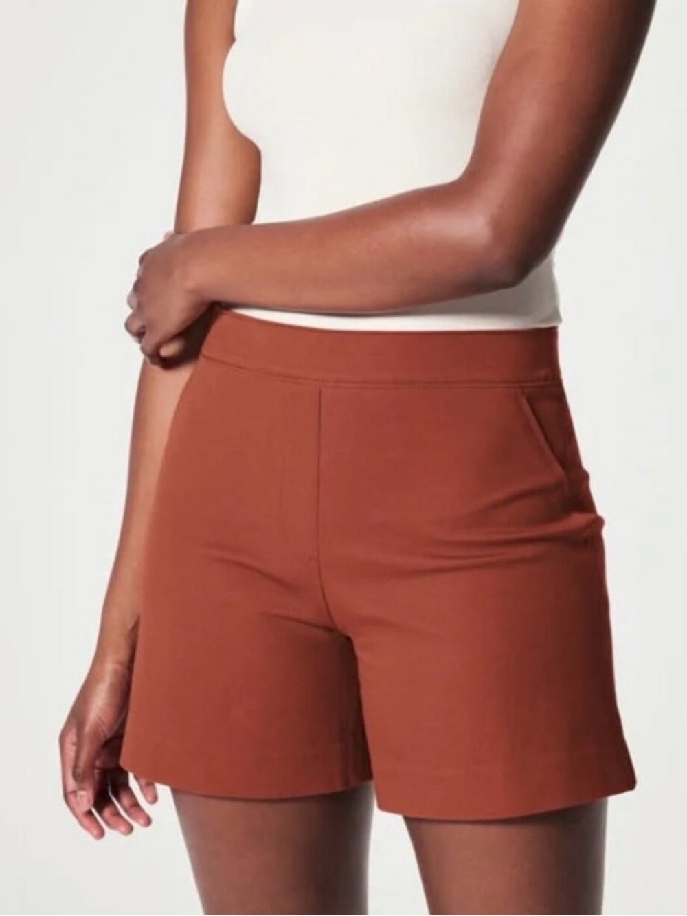 SPANX On-The-Go High Waisted Polished Pull-On Shorts Bronze size XL